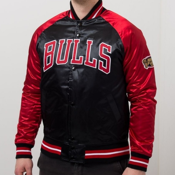Chicago Bulls Tough Season Satin Jacket M&Ness - Picture 2 of 4